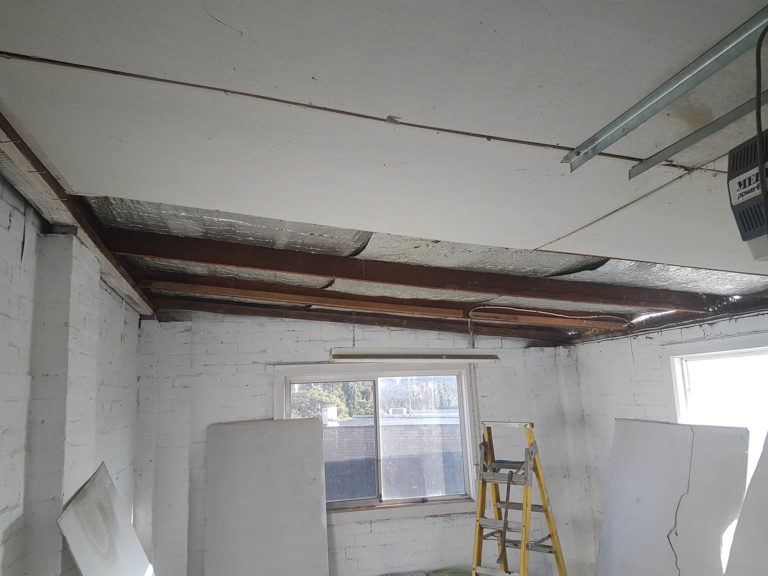 Asbestos ceiling in Garage Asbestos Gone and Clean Pty. Ltd.